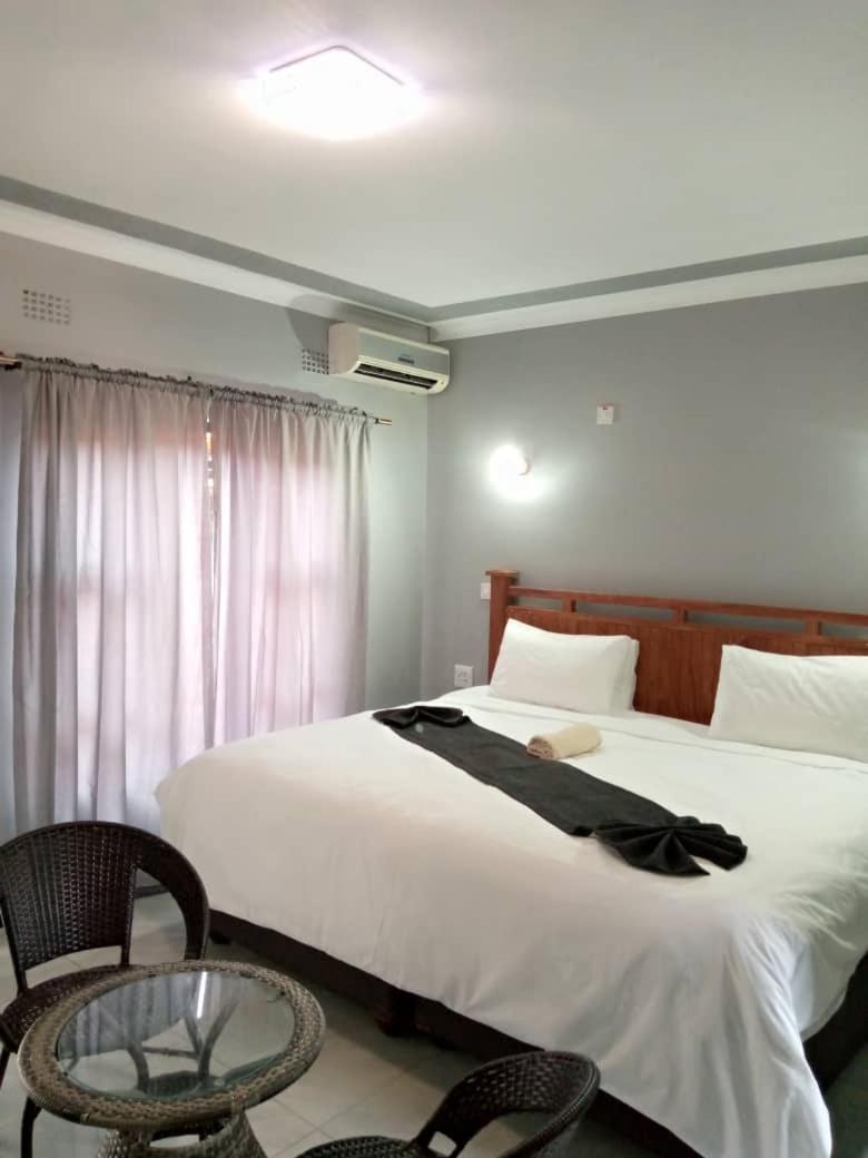 Global Guest House Kasane Ngoại thất bức ảnh